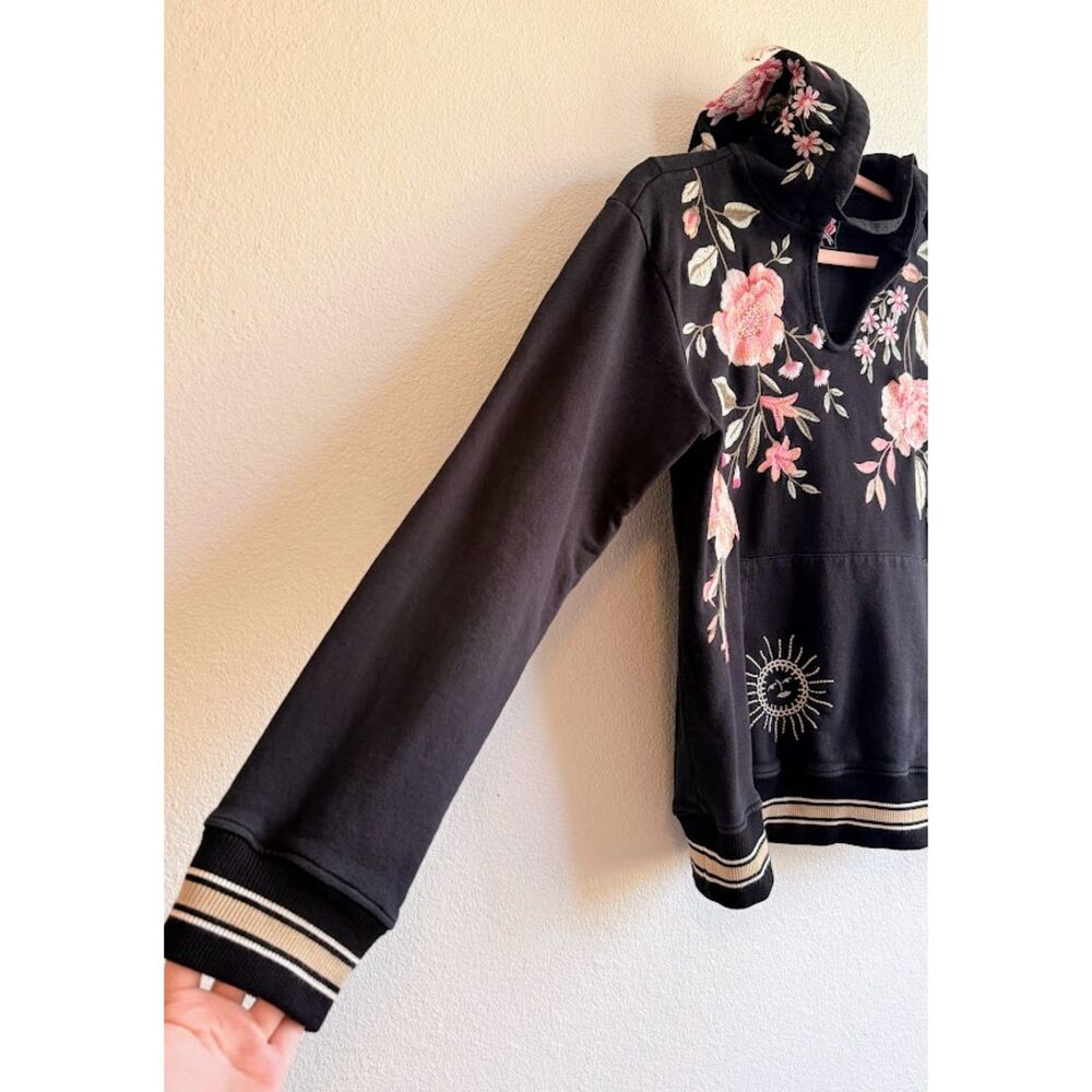 Johnny Was Vienna Pullover Floral Embroidered Hoodie Sweatshirt in Black size M - Picture 11 of 14